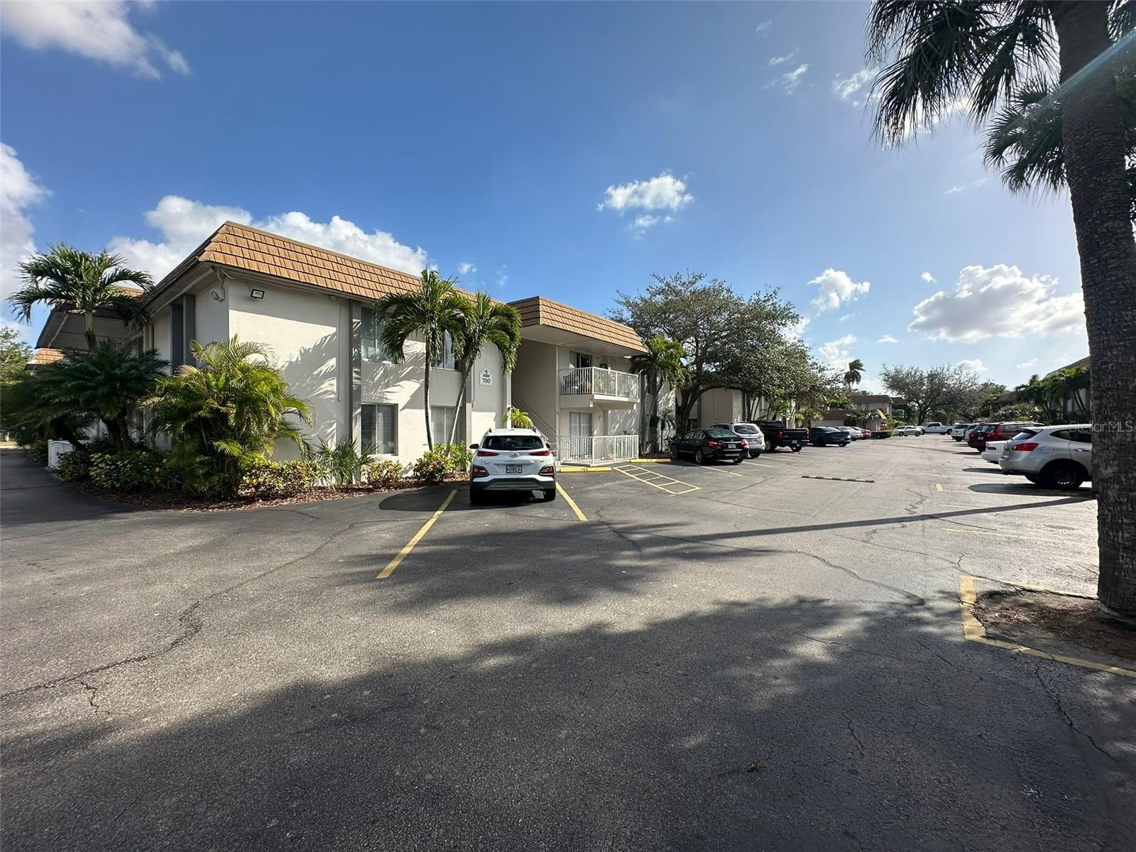 1830 Maravilla Avenue, FL