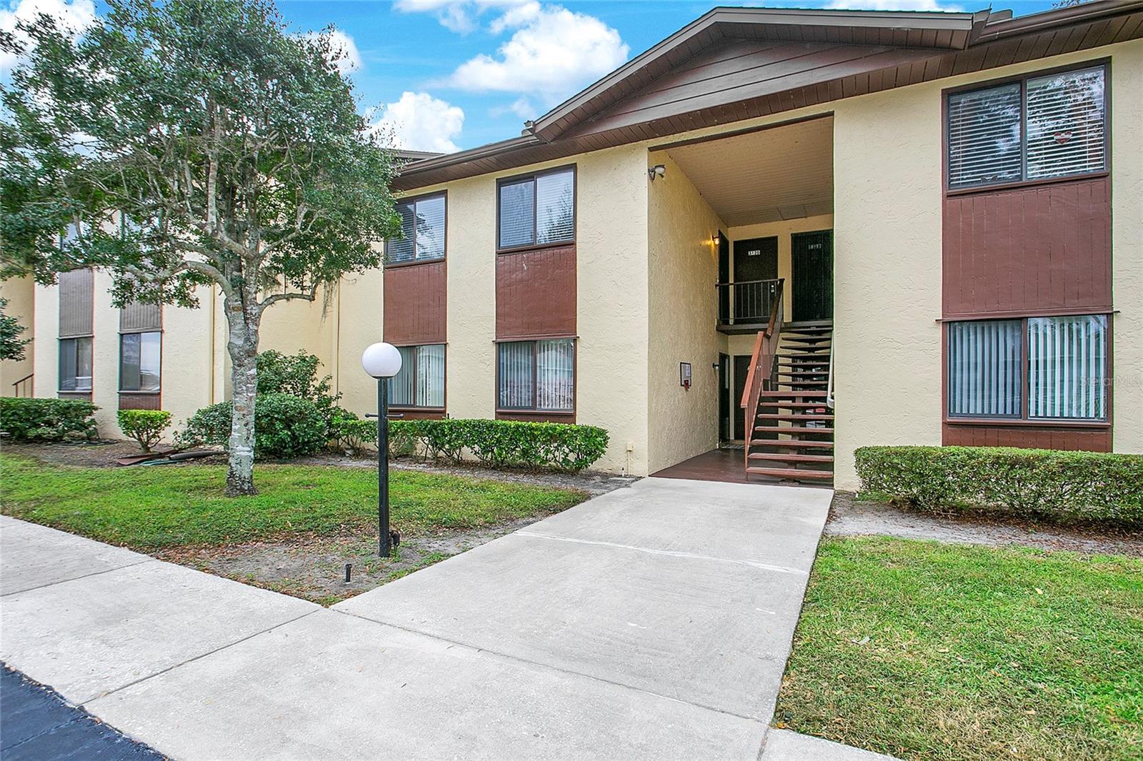 513 Fairways Lane, FL