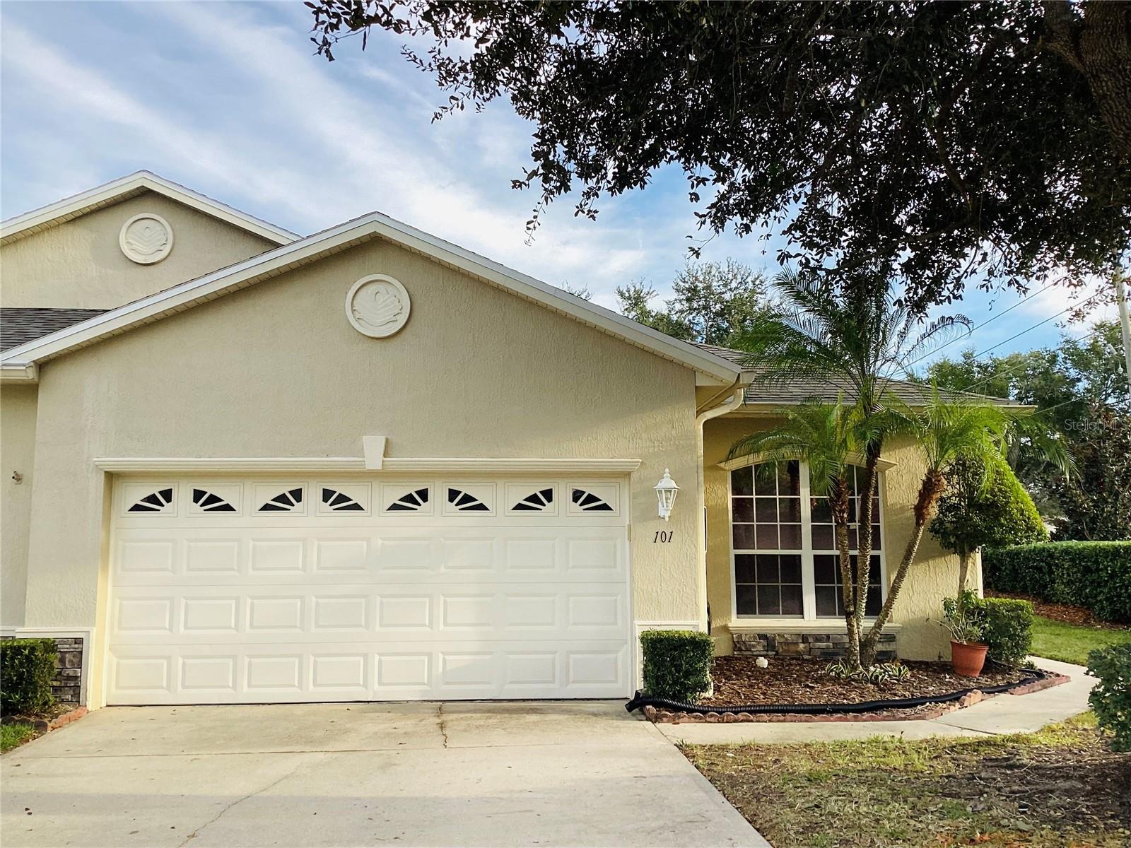 101 Lower Lake Ct, FL