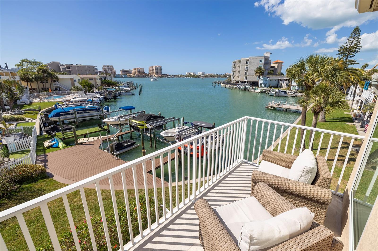 372 Larboard Way, FL