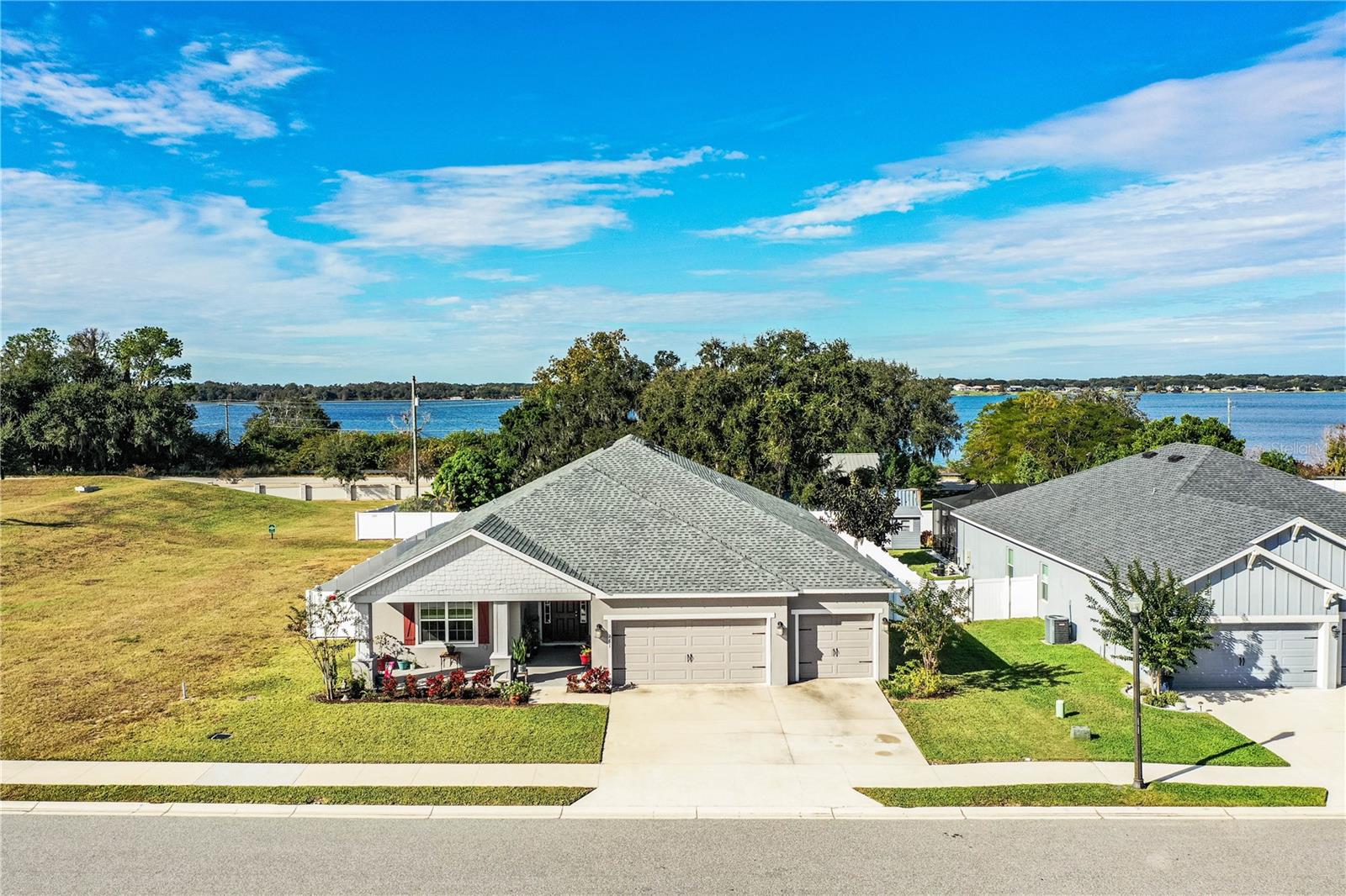 261 Walkers Point Drive, FL