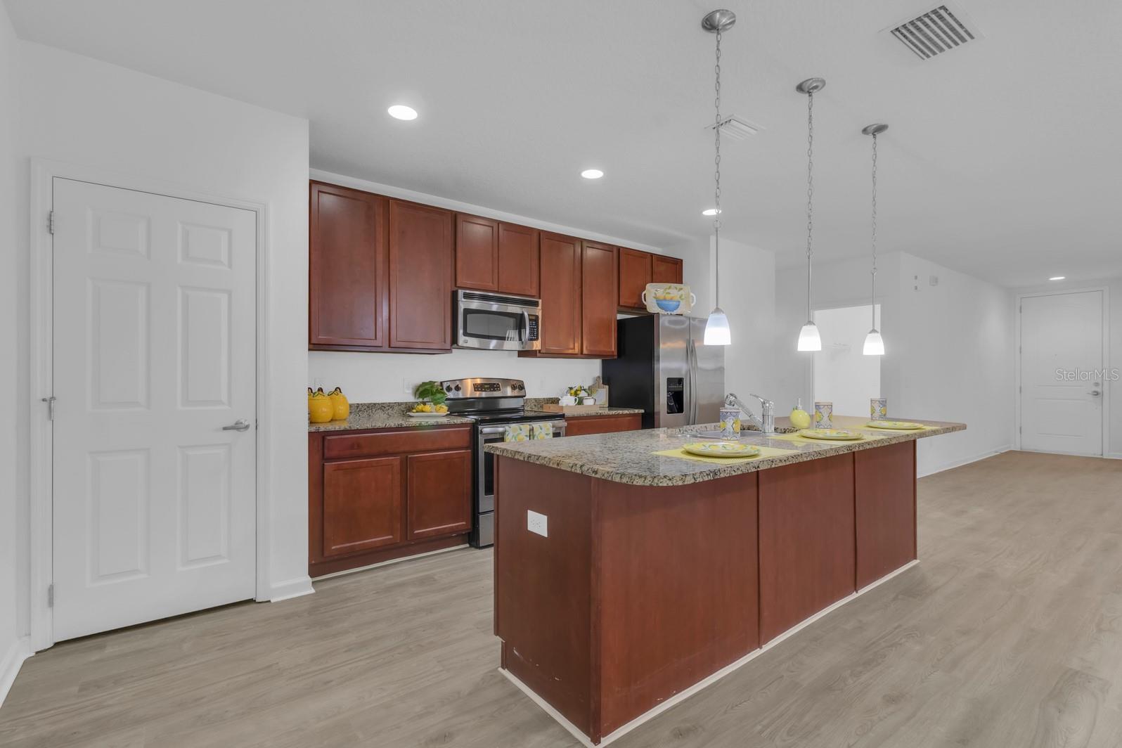 2943 Casabella Drive, FL