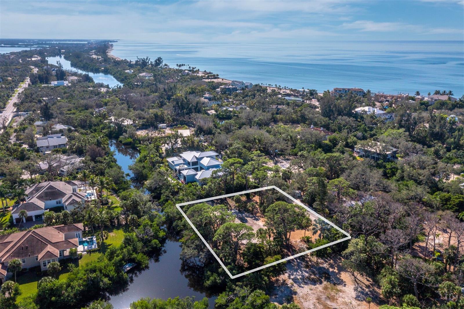 7233 Pine Needle Rd, FL