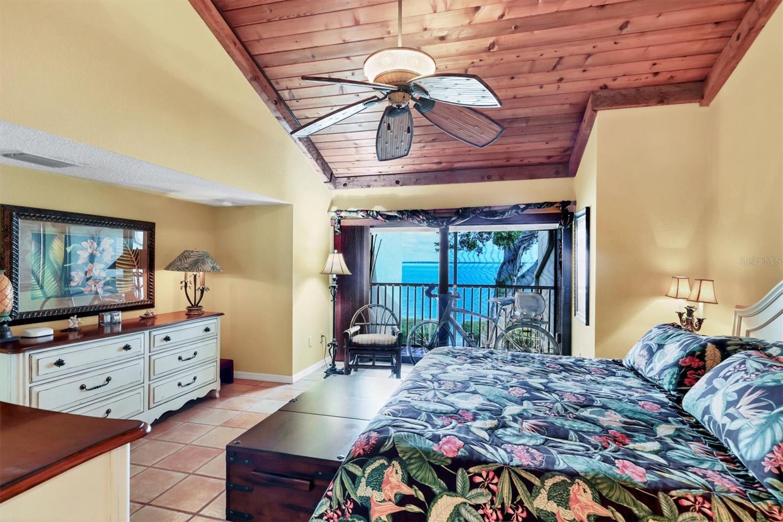 5270 Gulf Of Mexico Drive, FL