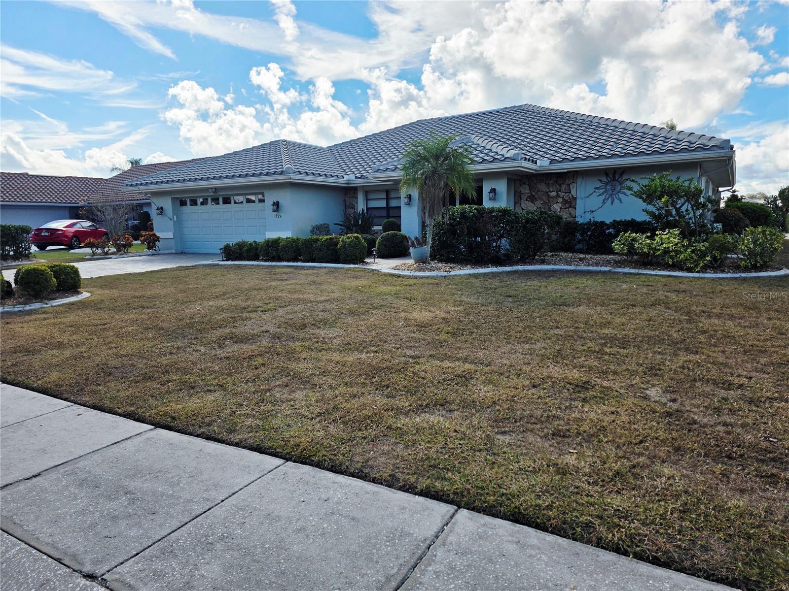 1924 New Bedford Drive, FL