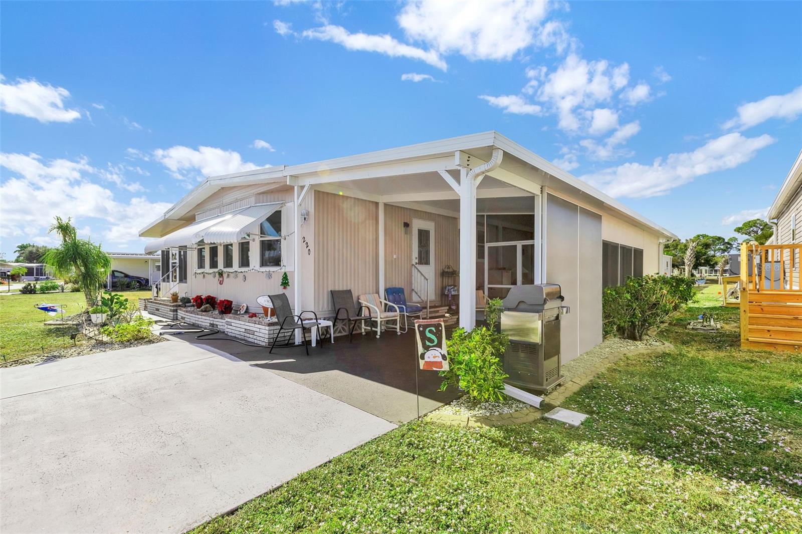 220 La Rosas, FL