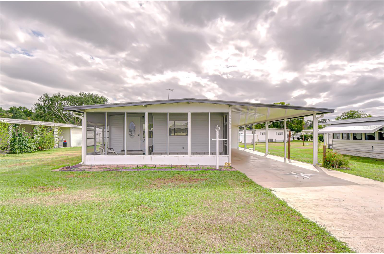 39524 Dundee Road, FL