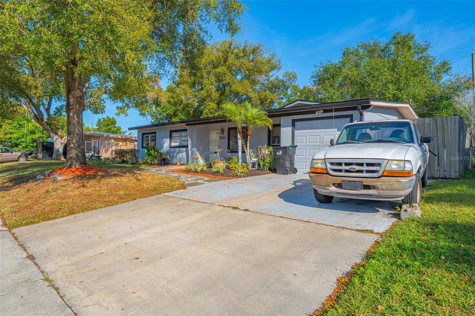 5221 Chenault Avenue, FL