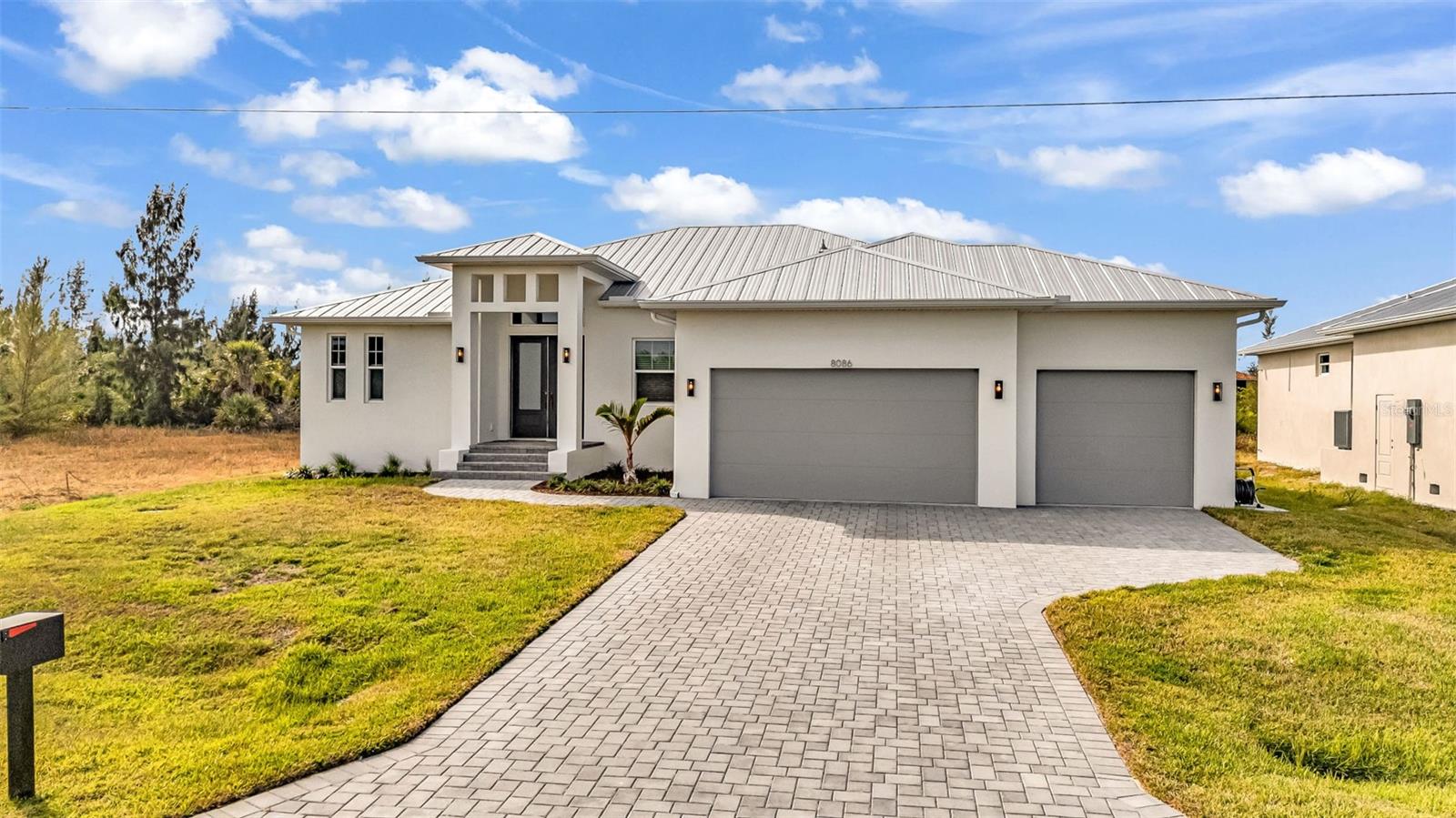 8086 Clyde Circle, FL