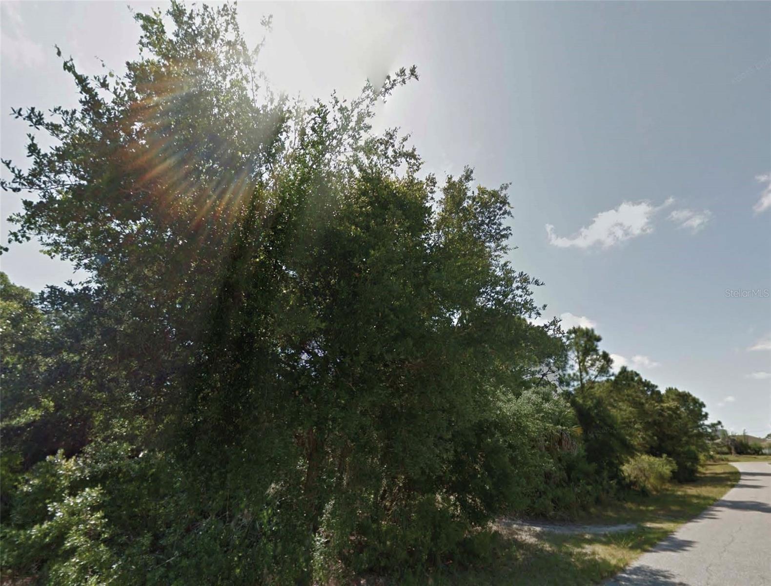 Van Raub St, FL