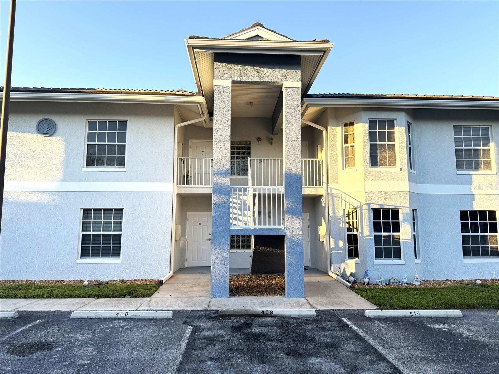 8423 Bernwood Cove Loop, FL