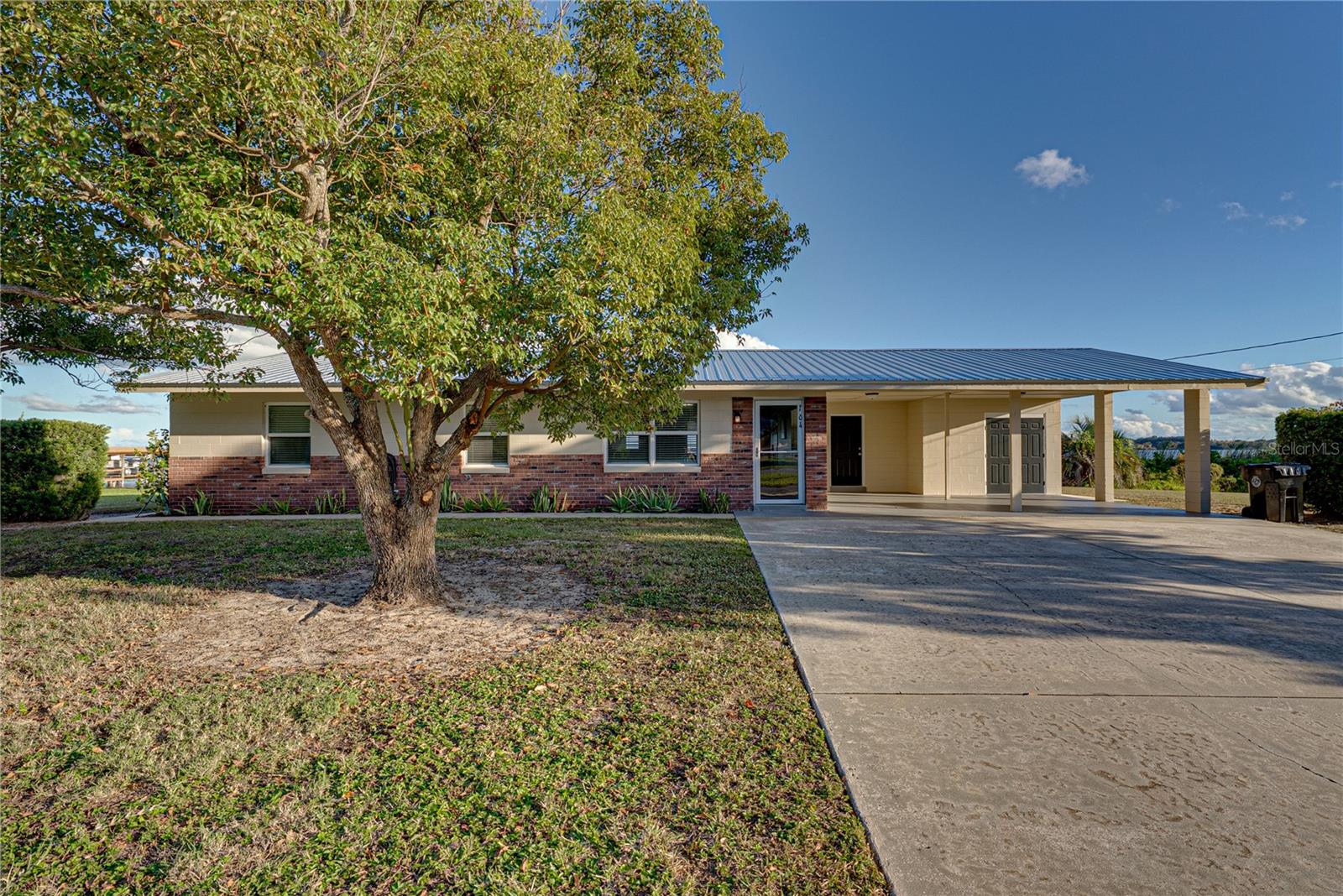 104 N Lake Reedy Blvd, FL