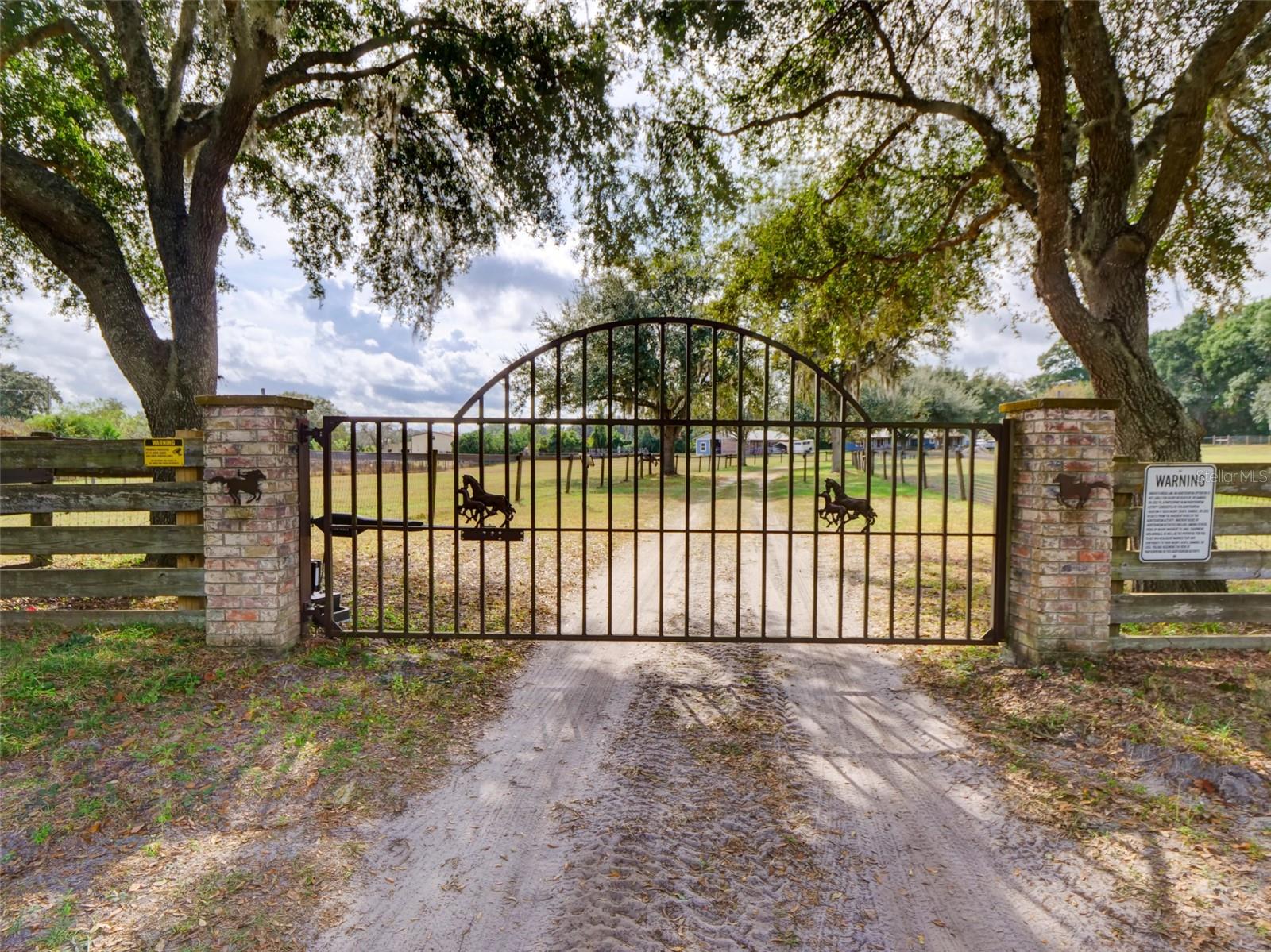 1765 Cr 462, FL