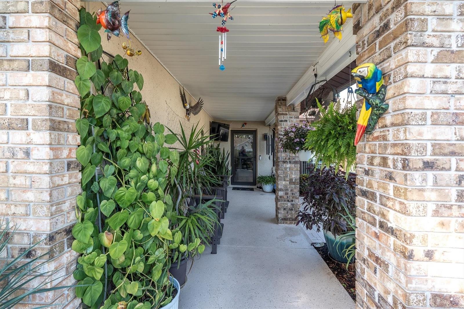 7099 Pond View Court, FL