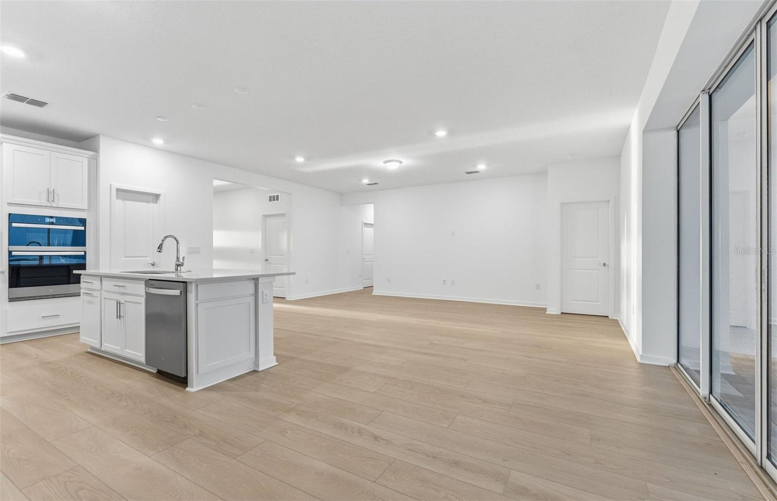 9736 Autumn Ridge Avenue, FL