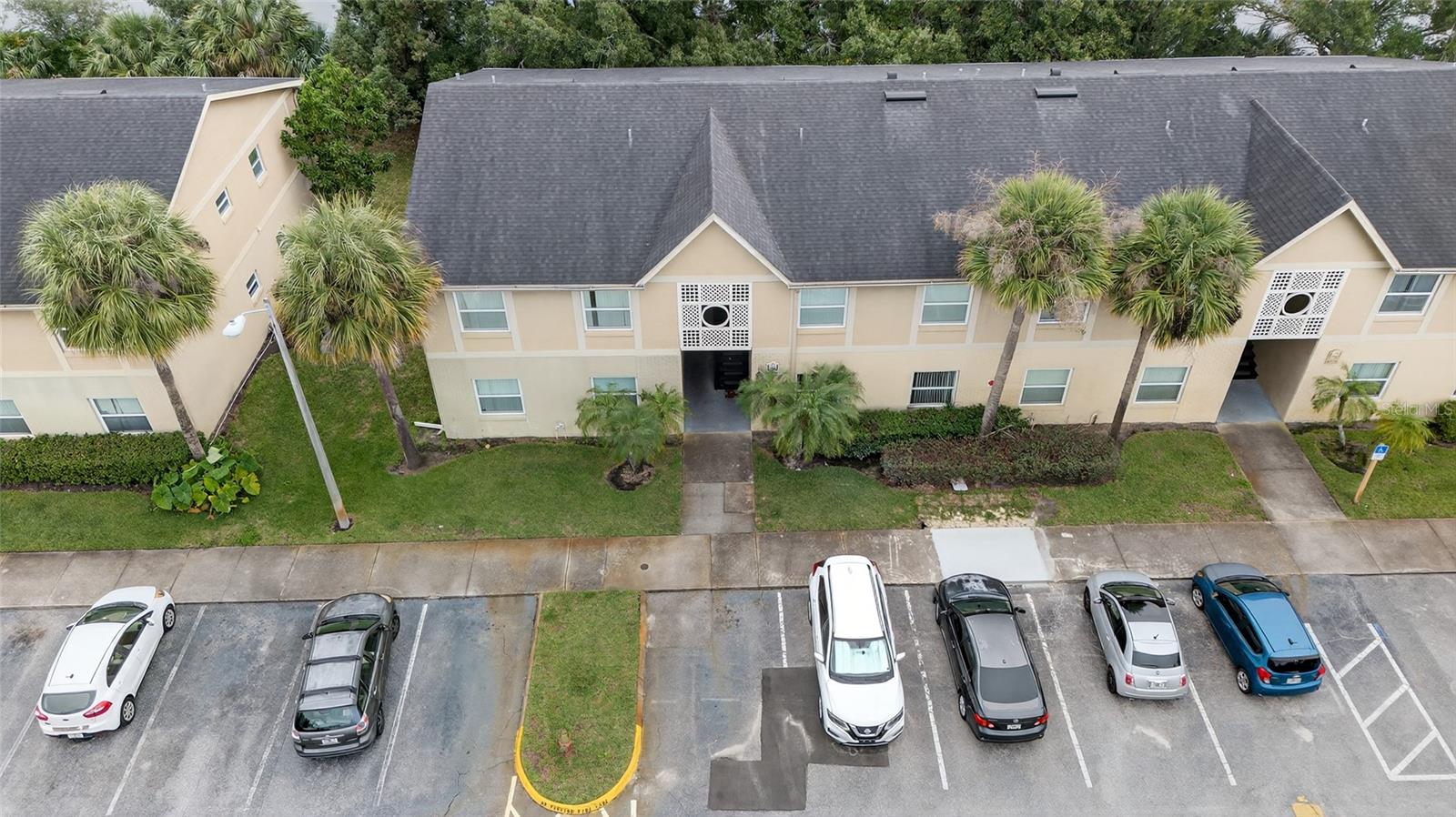 9825 Turf Way, FL