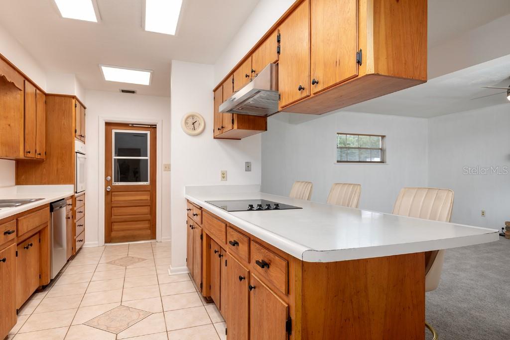 2453 Worthington Road, FL