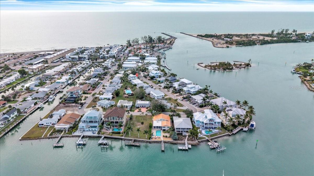 904 Inlet Circle, FL