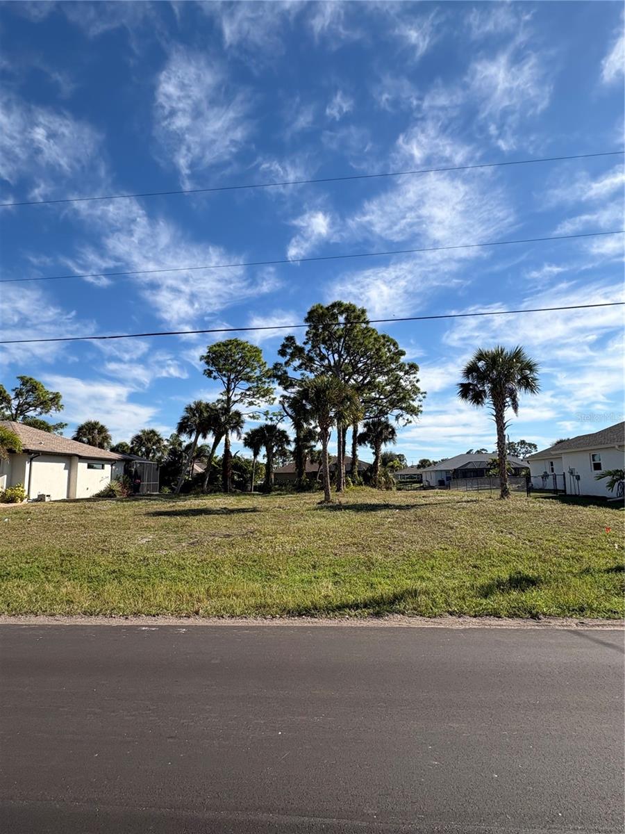 263 Broadmoor Lane, FL