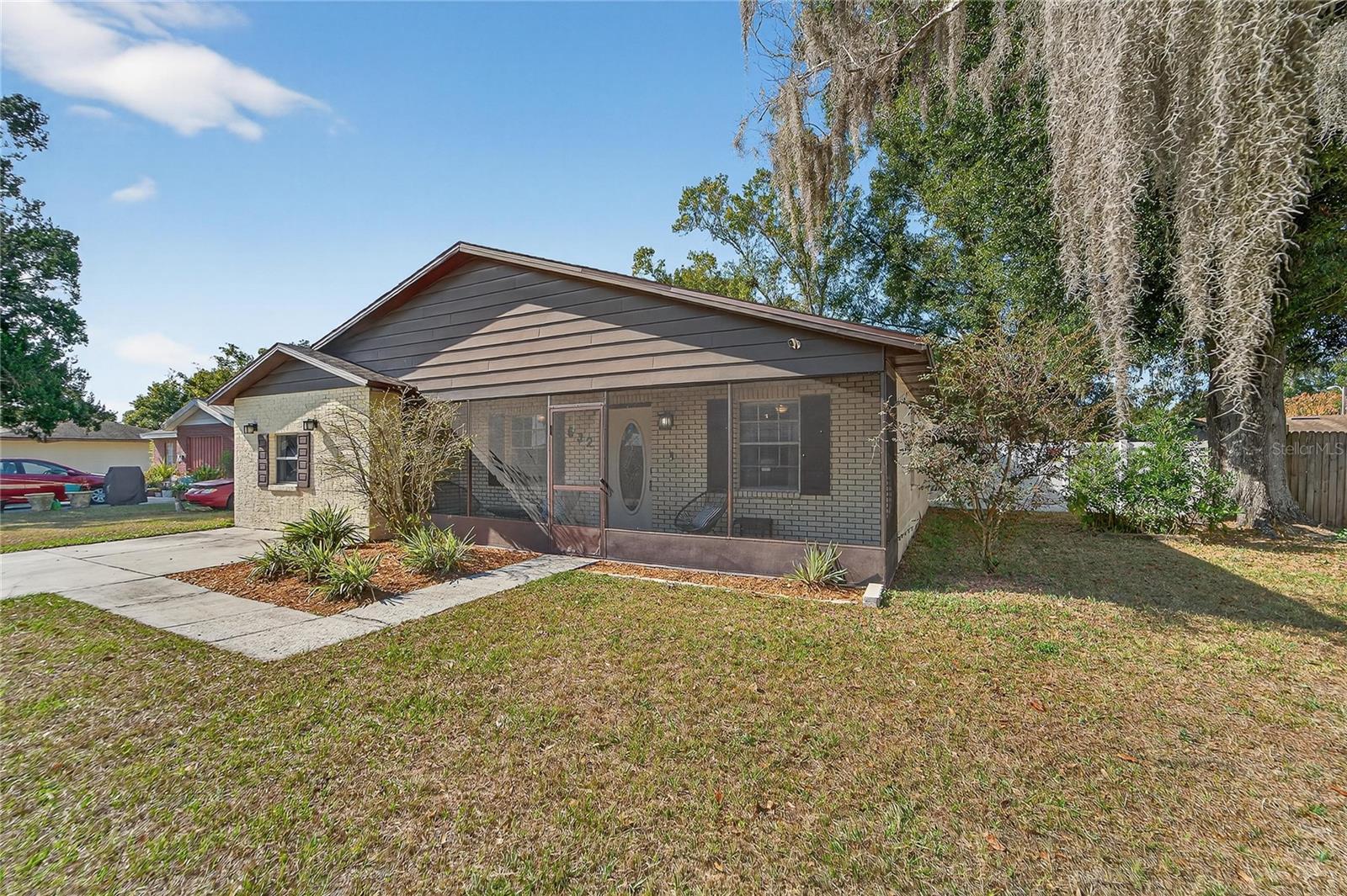 632 Swiss Drive, FL