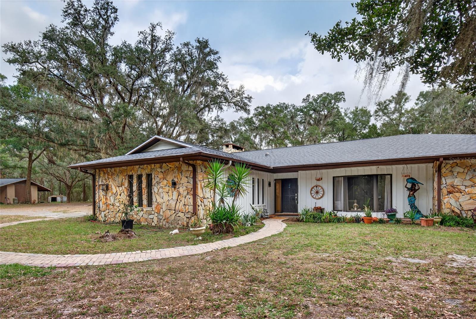 11795 Highway 484, FL