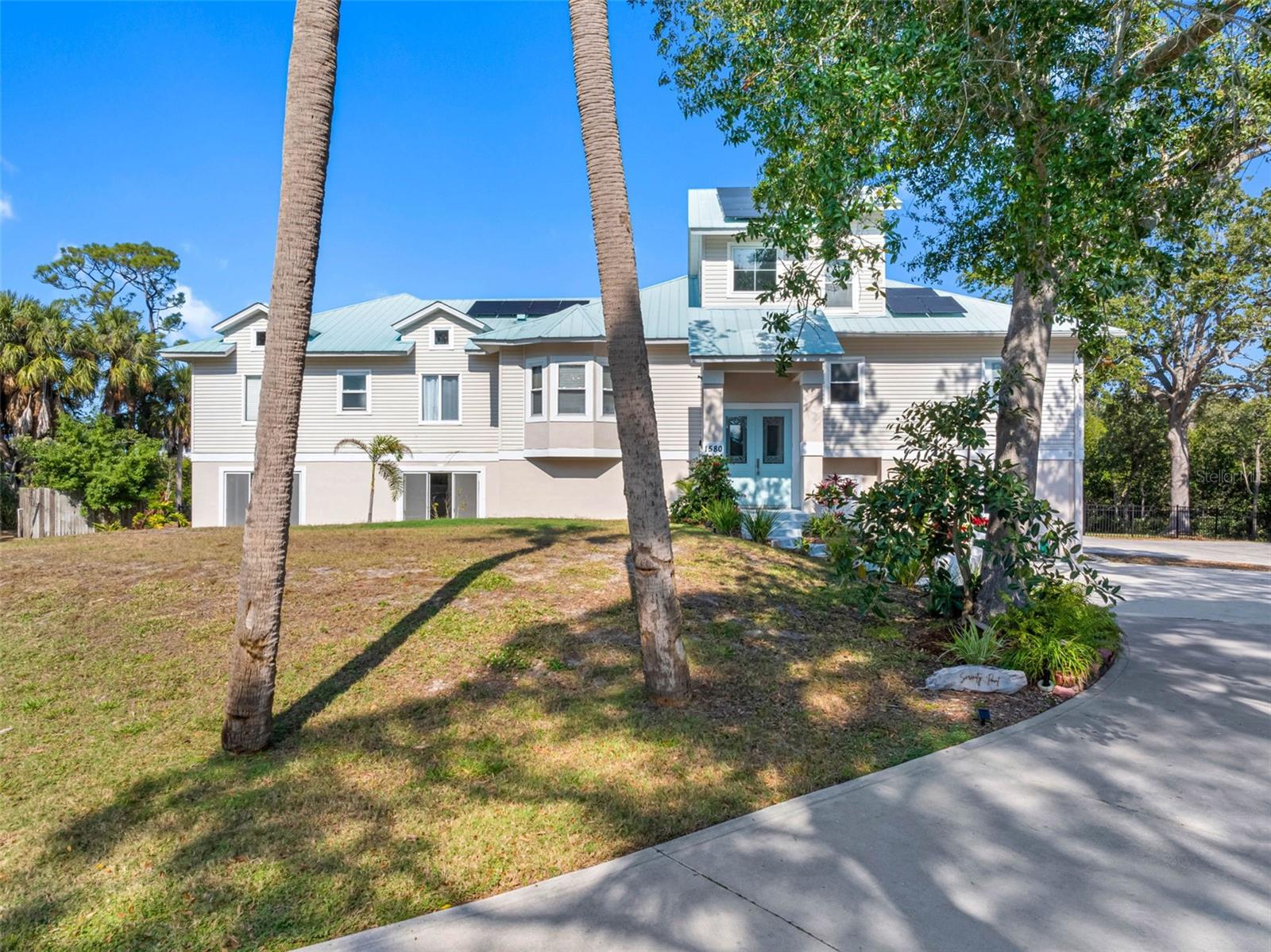 1580 Macchesney Drive, FL