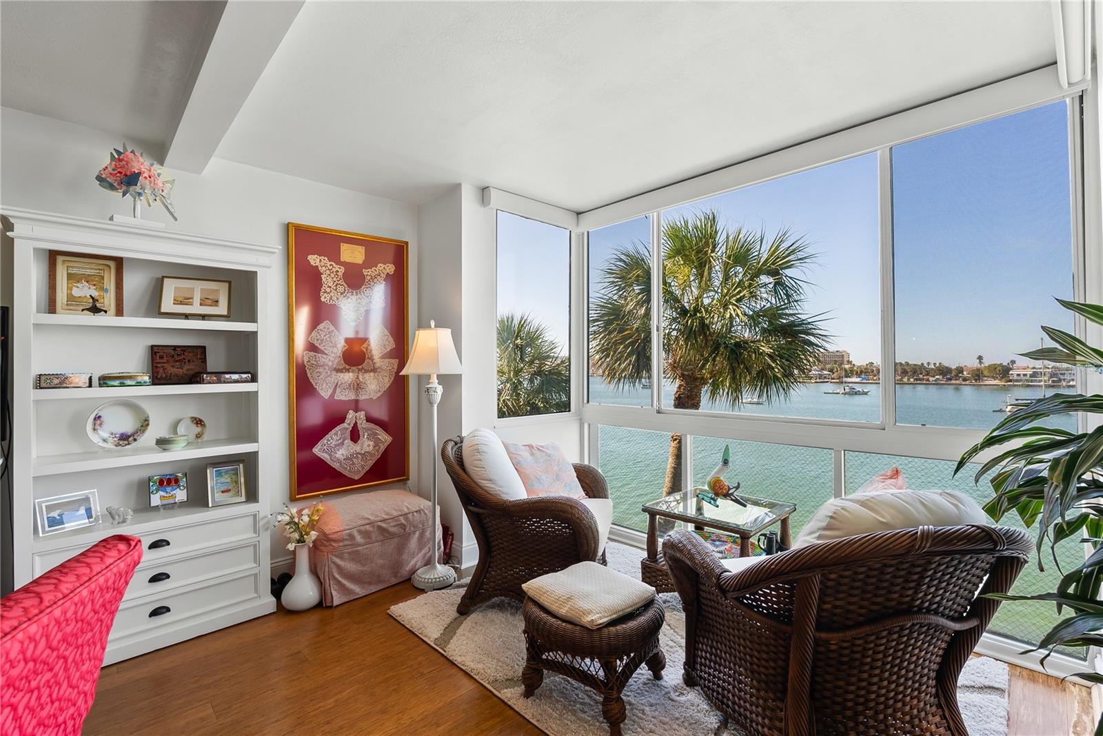 644 Island Way, FL