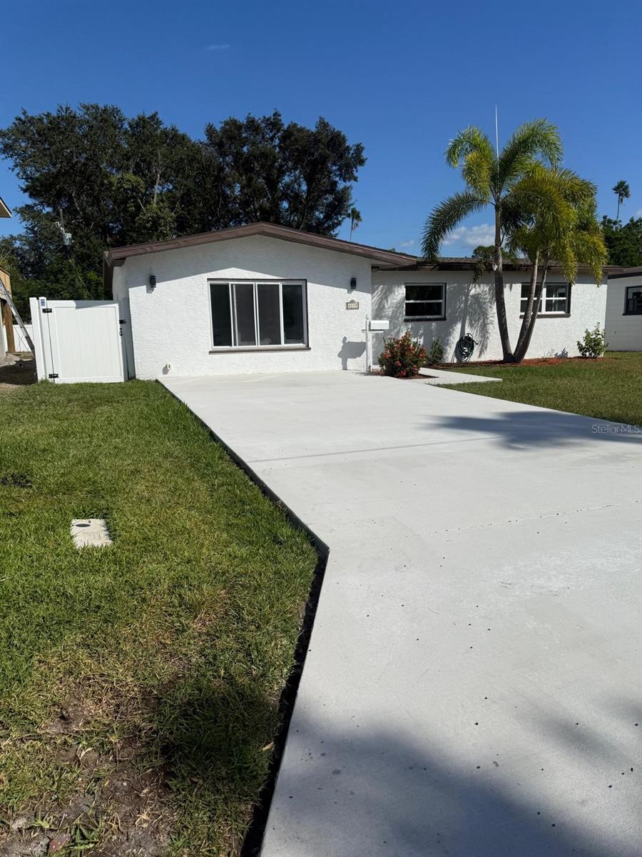 4119 Harrisburg St Ne, FL