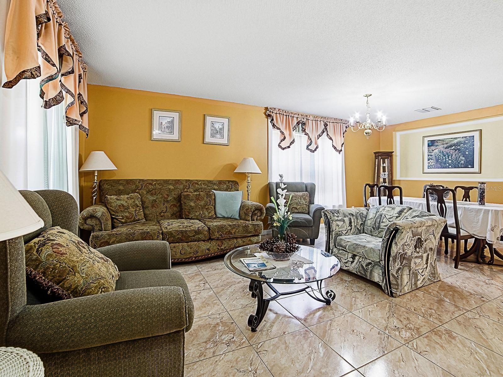 4547 Ashtubula Court, FL