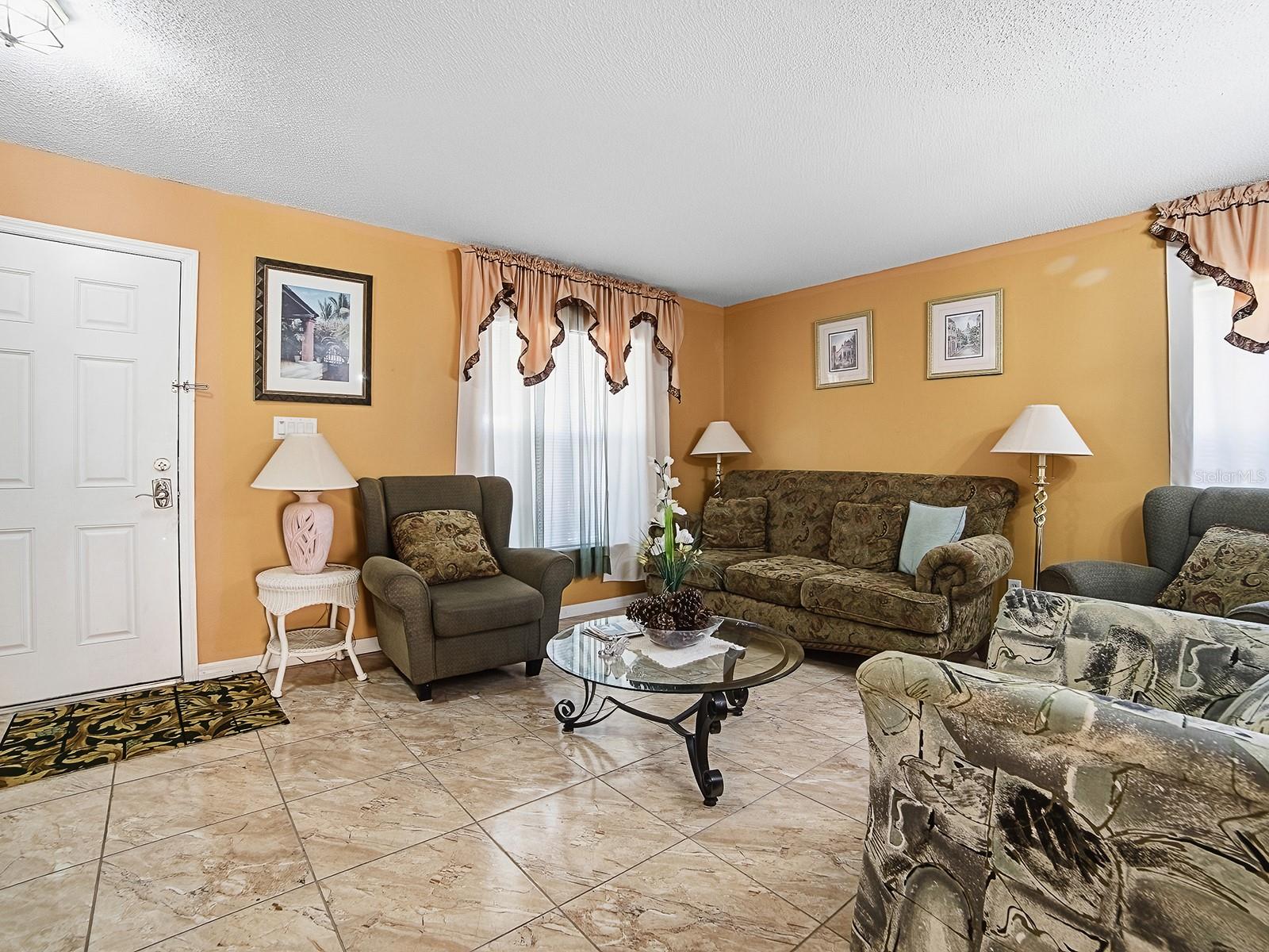 4547 Ashtubula Court, FL