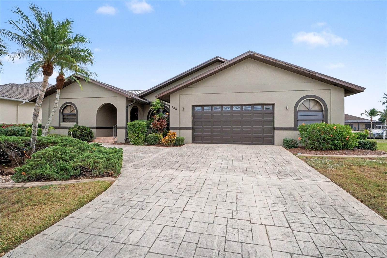 100 Colony Point Drive, FL