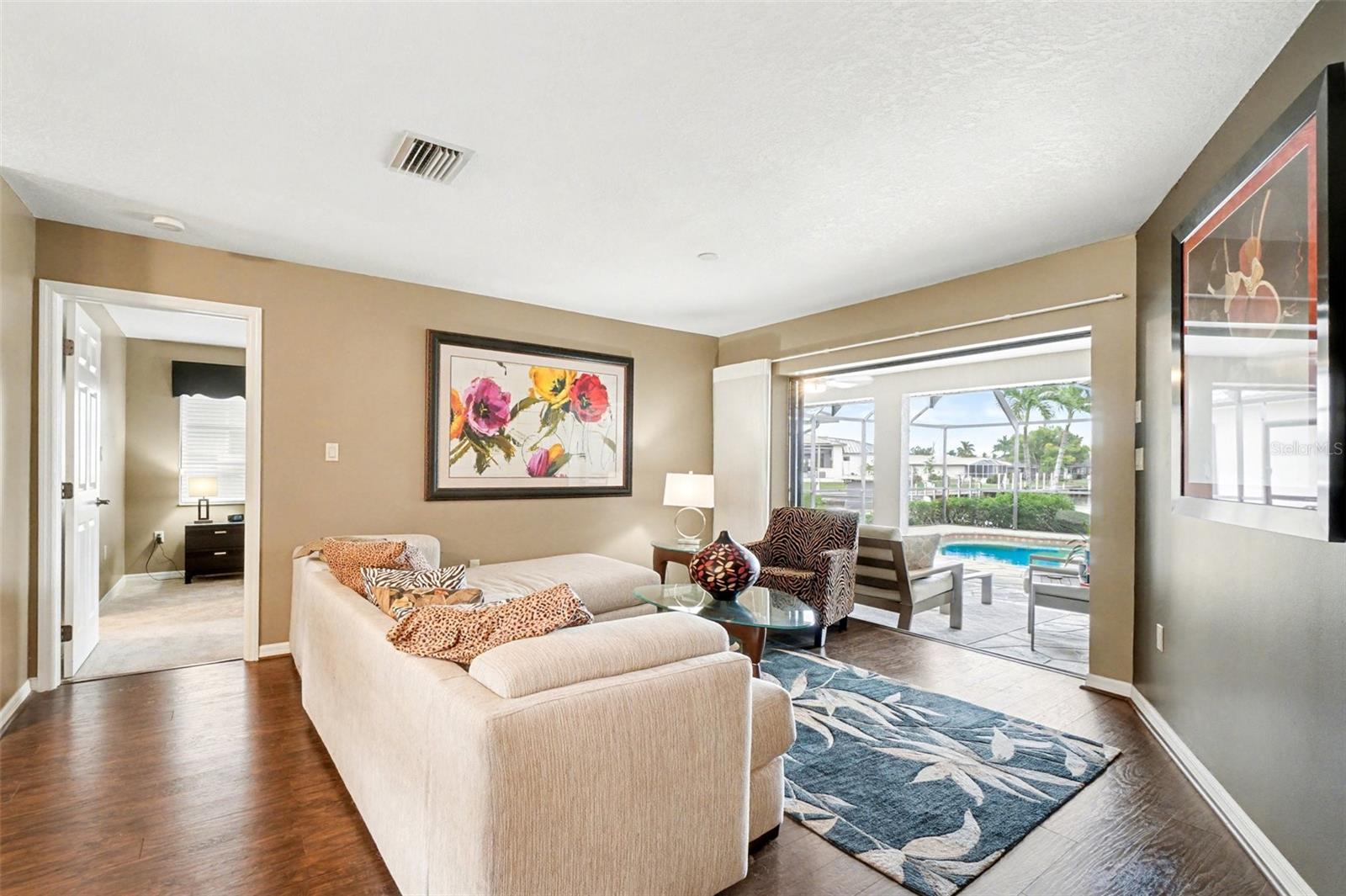 100 Colony Point Drive, FL