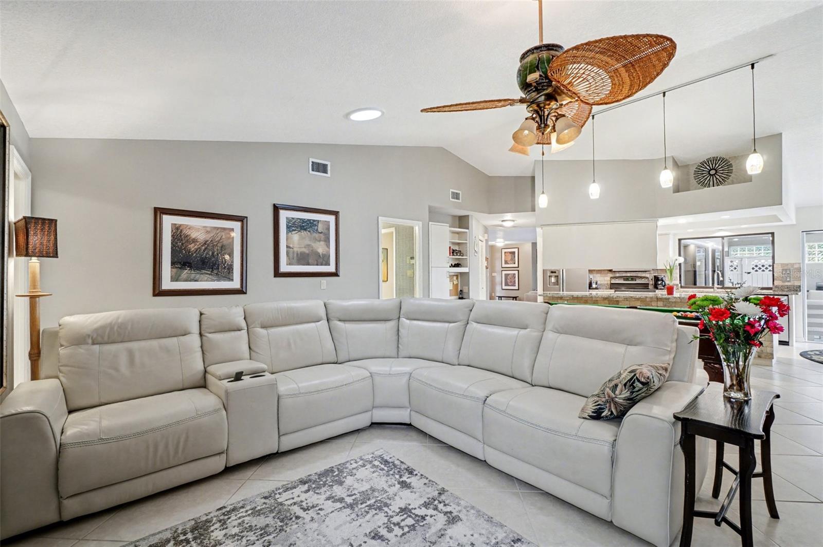 100 Colony Point Drive, FL