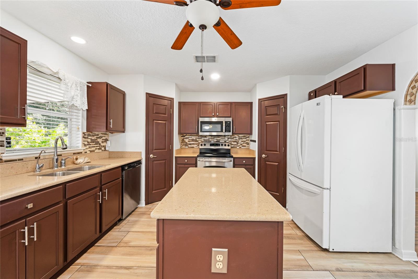 31834 Parkdale, FL