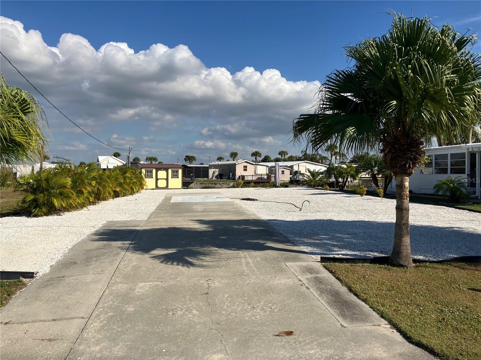 1447 Flamingo Dr, FL