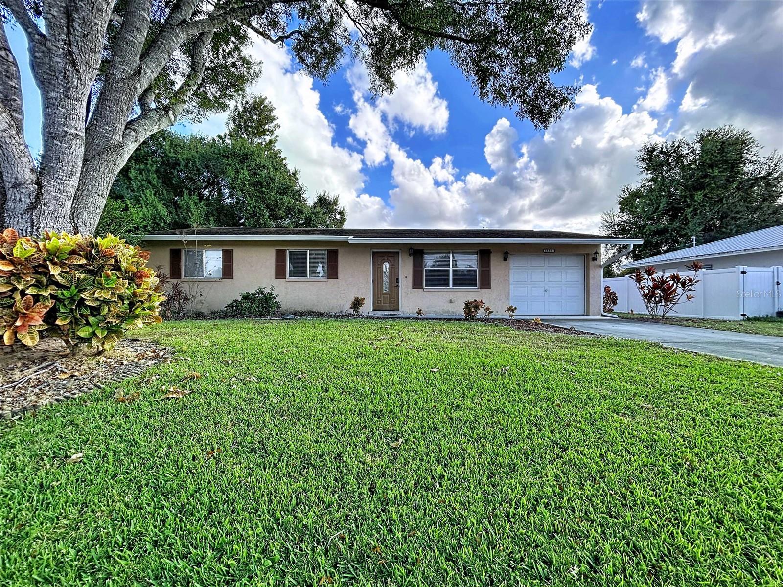 13307 Caribbean Blvd, FL