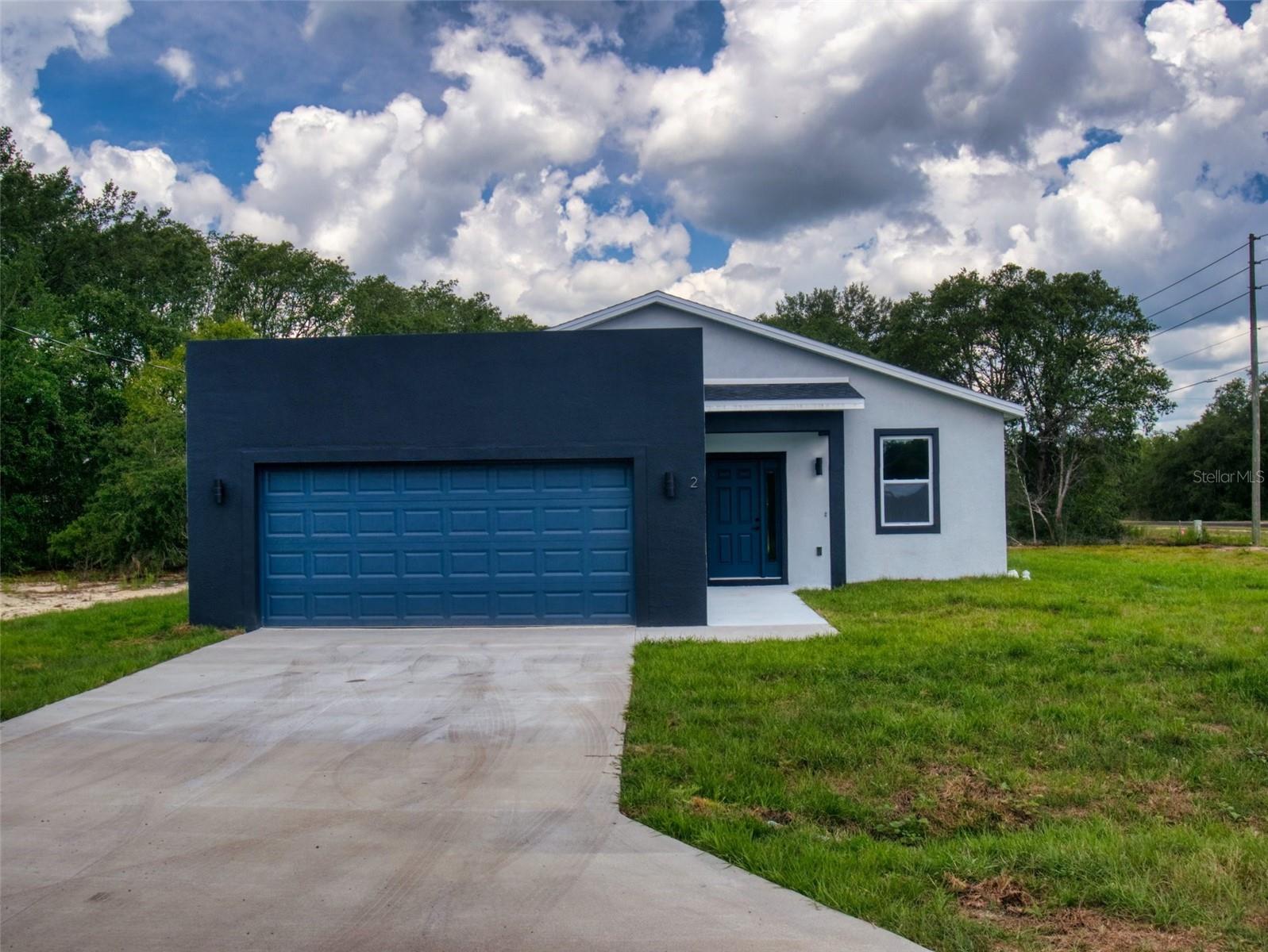 2 Guava Ln, FL