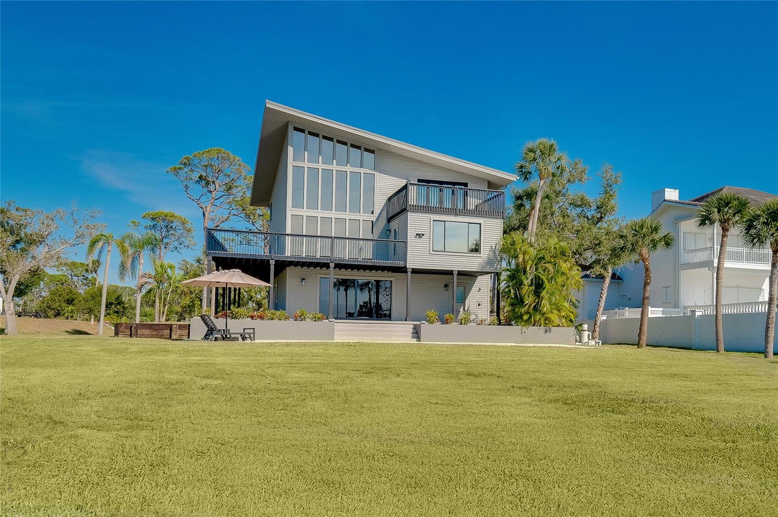 1089 Bayshore Drive, FL