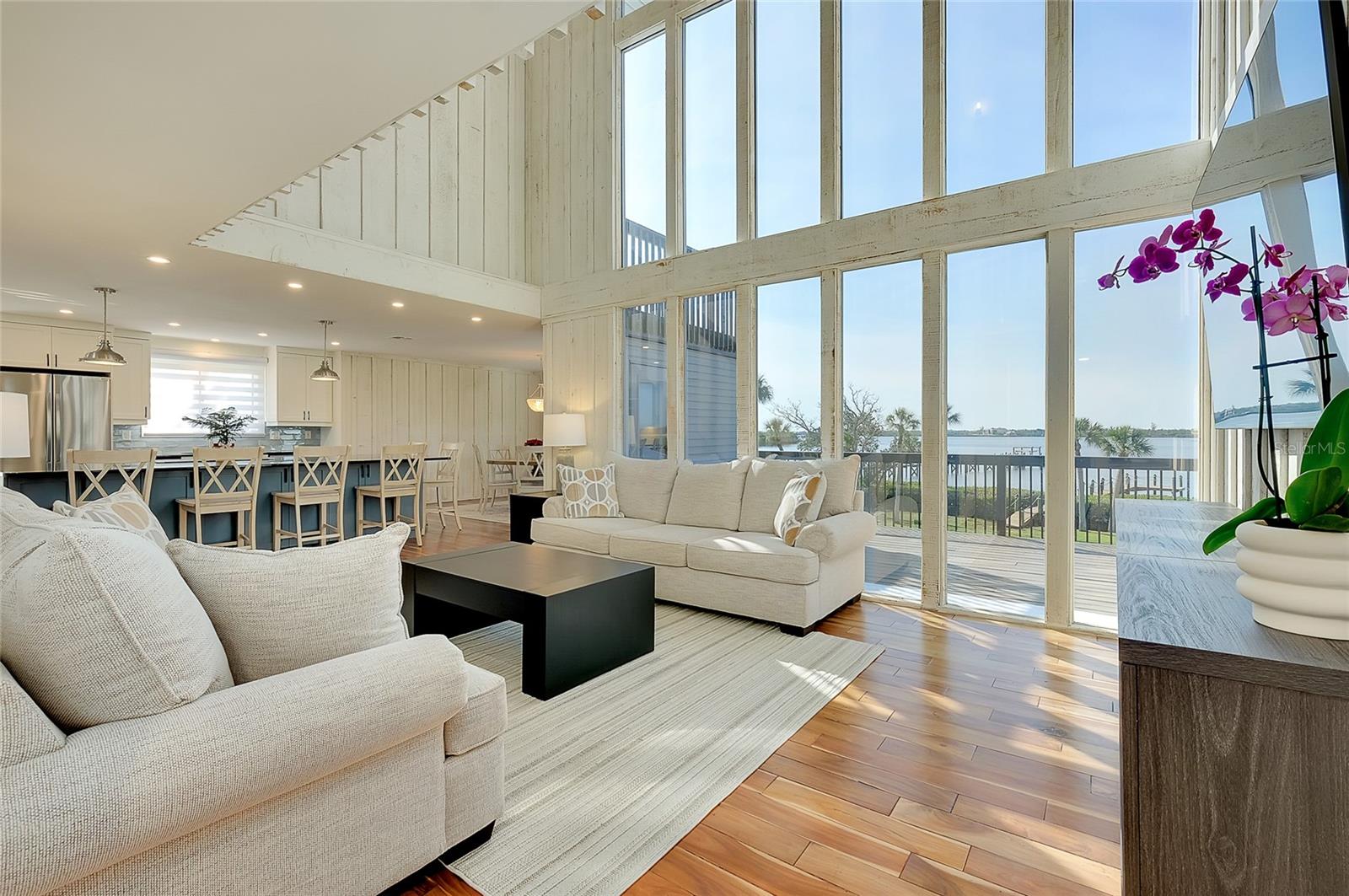 1089 Bayshore Drive, FL