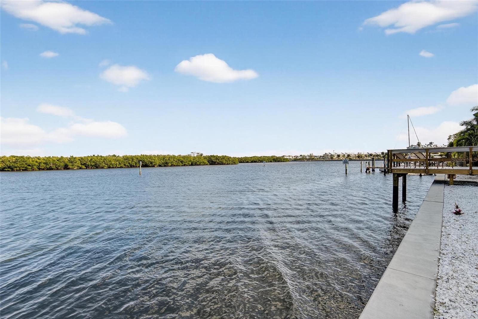 813 Bahia Del Sol Drive, FL