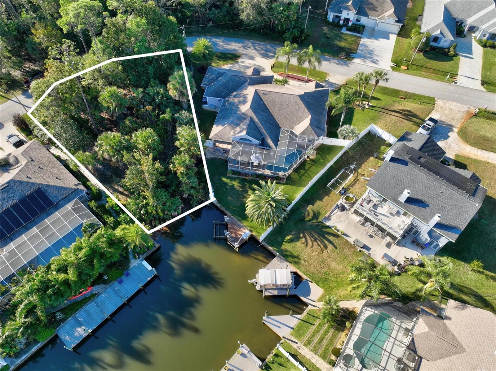 27 Colechester Ln, FL