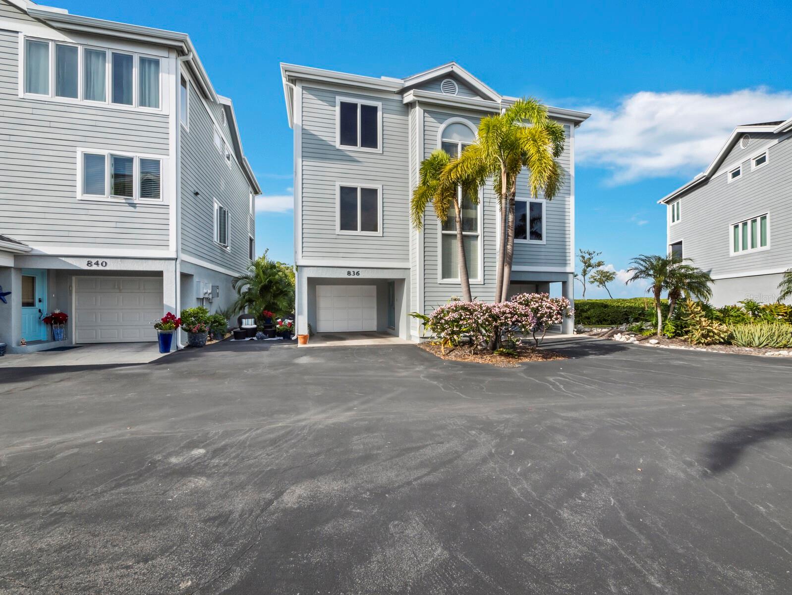 836 Evergreen Way, FL
