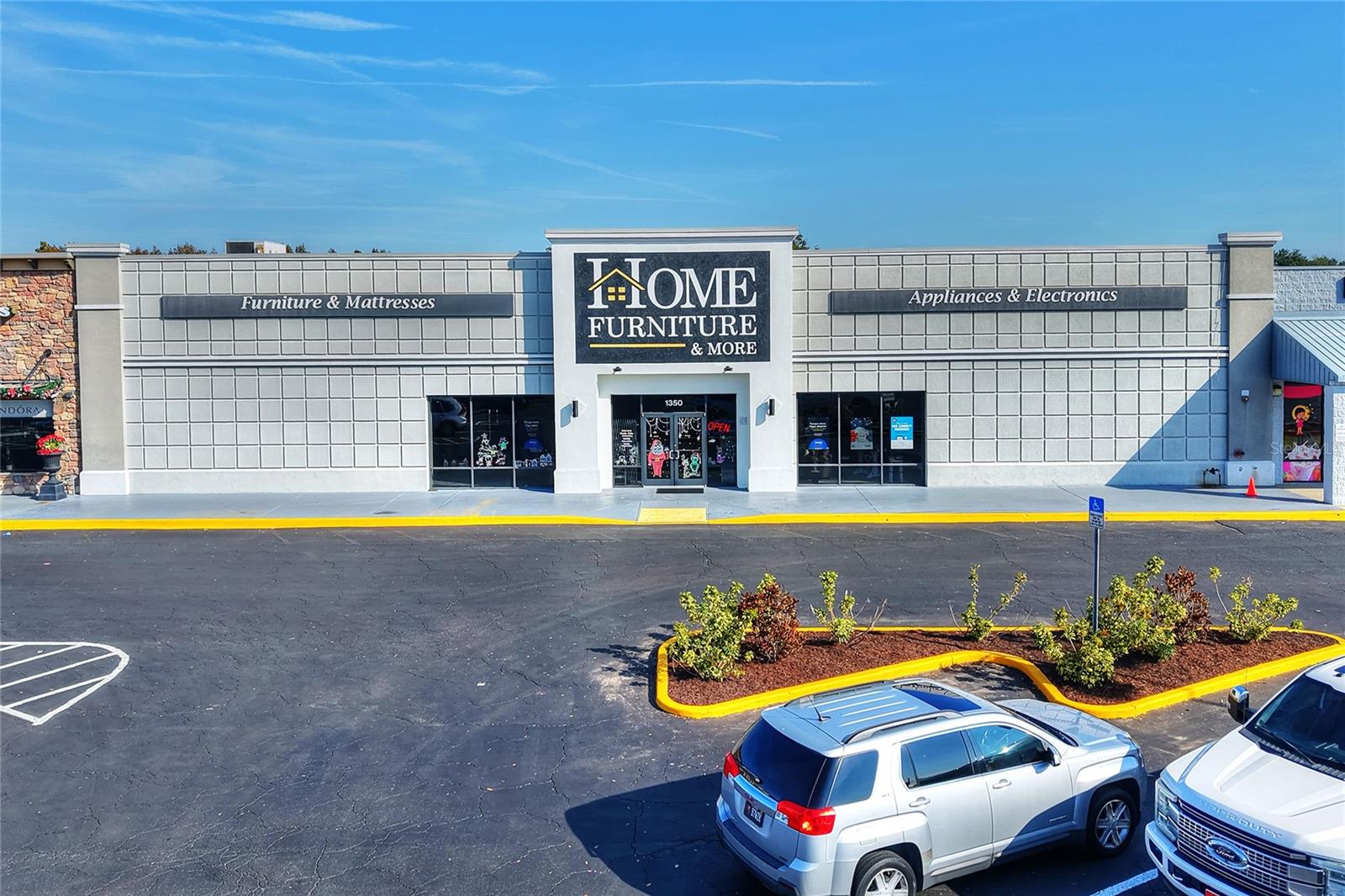 1350 N Broadway Ave, FL