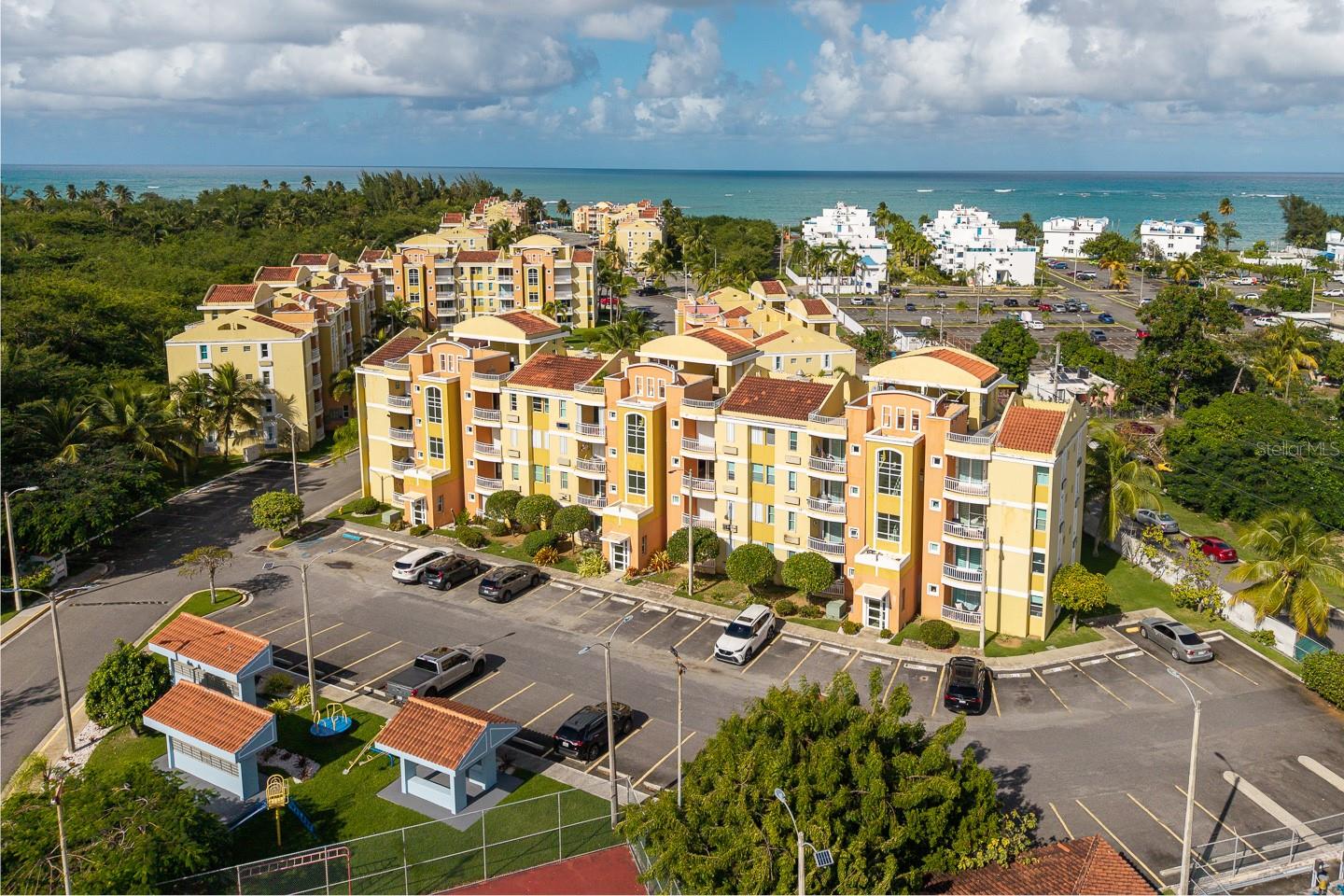 Villas Del Mar Mediana Alta #A201, PR