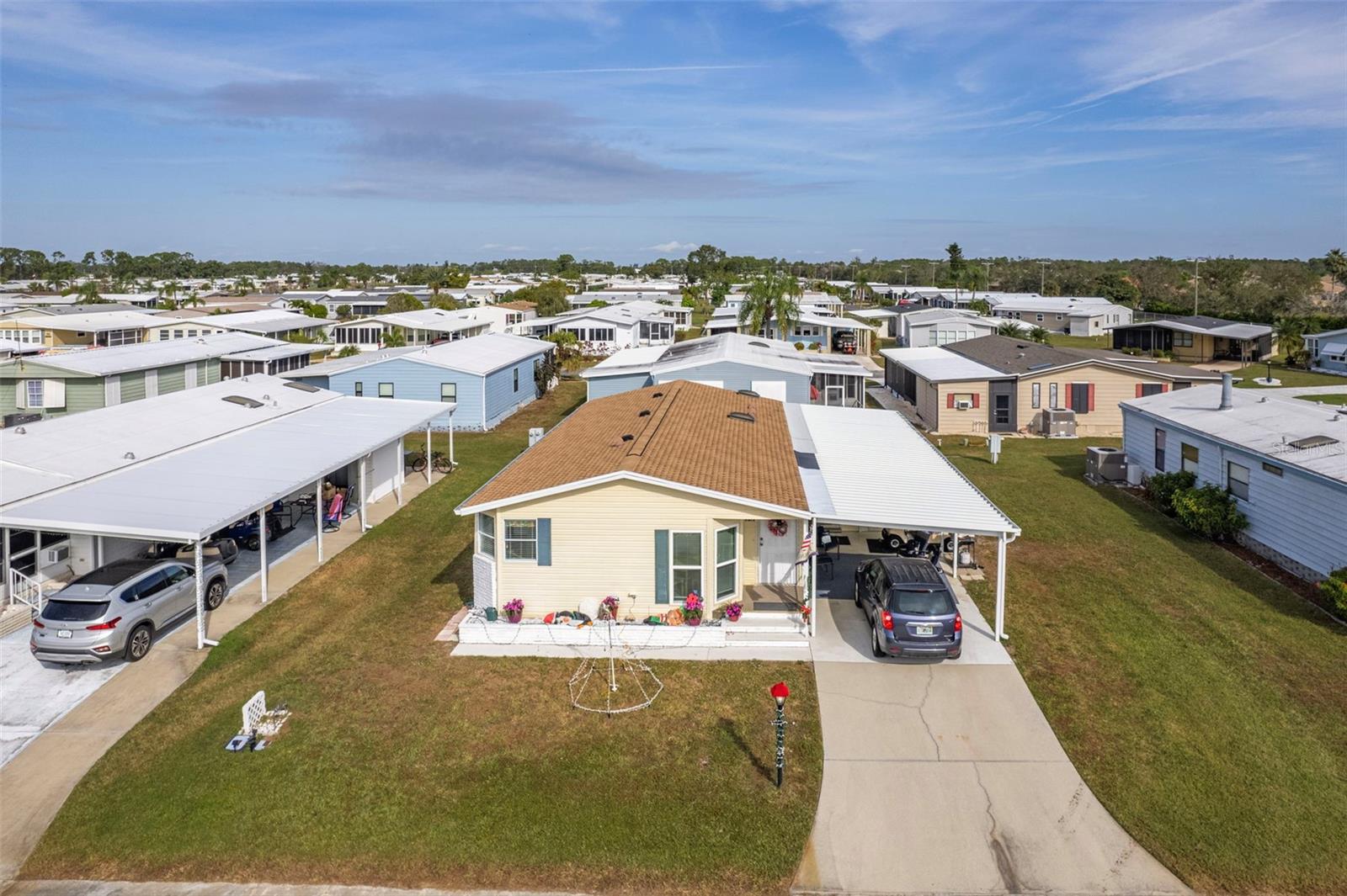 512 La Playa Circle, FL