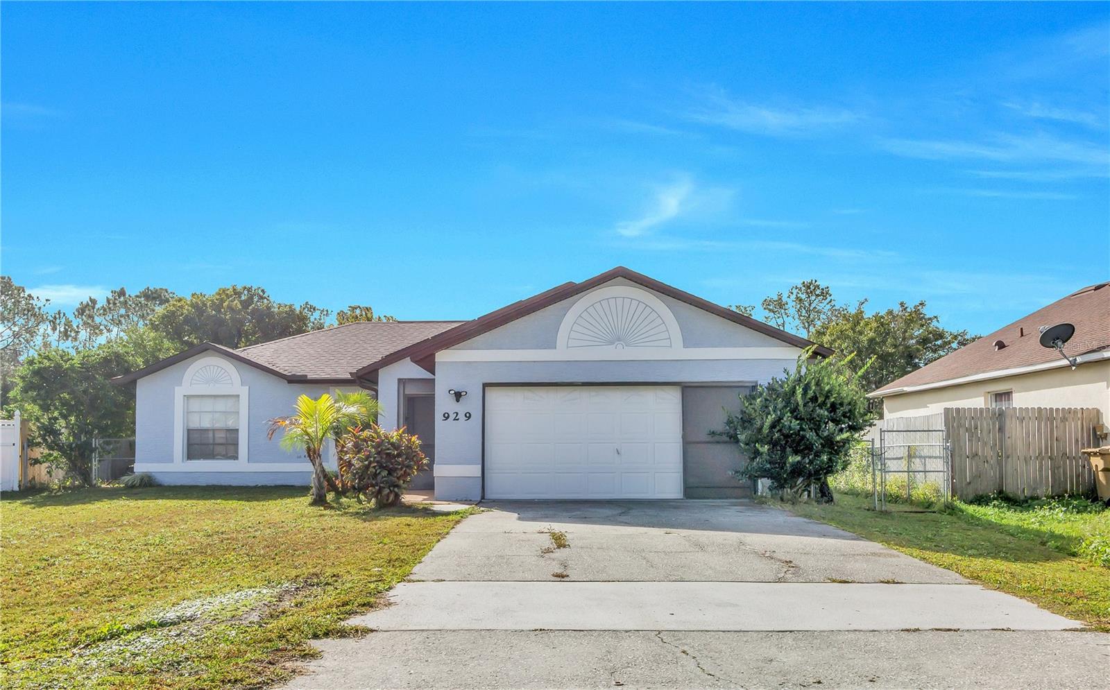 929 Albertville Ct, FL