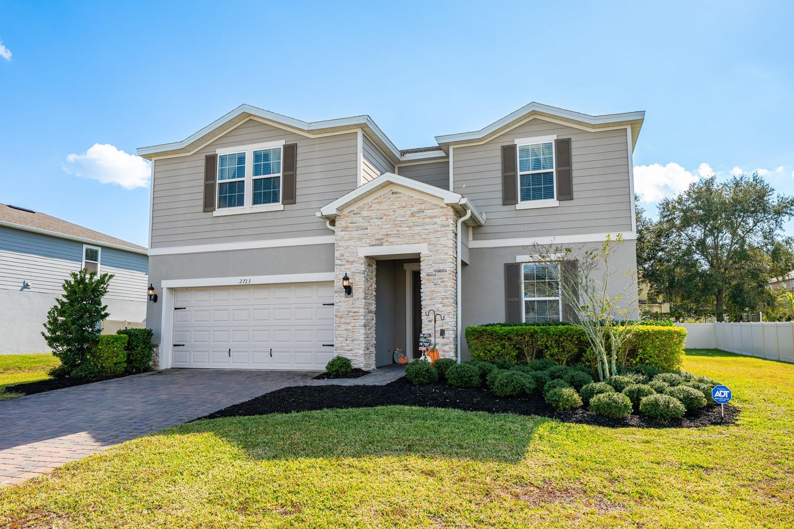 2713 Hilltop Loop, FL
