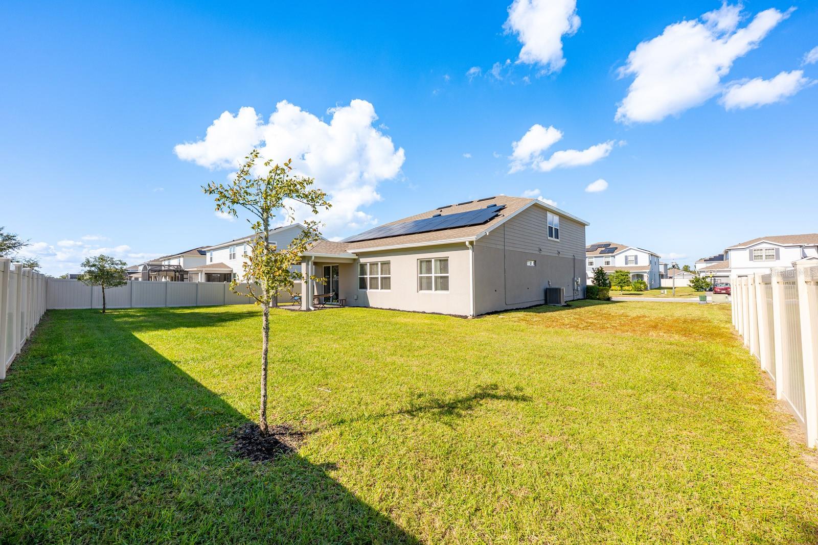 2713 Hilltop Loop, FL