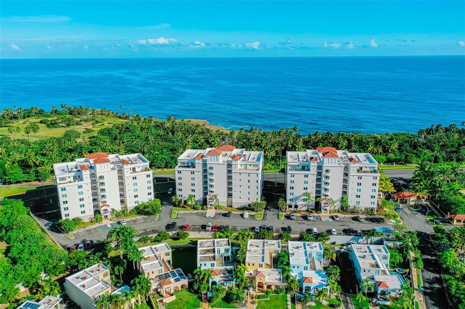 00690 Cond Treasure Point, PR