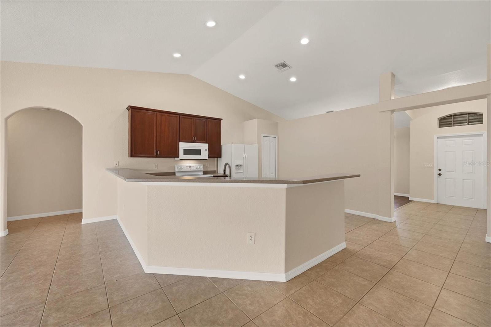 15117 Lyneburg Avenue, FL